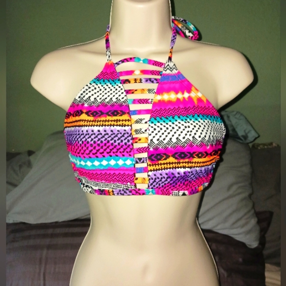 Eye catching crop top